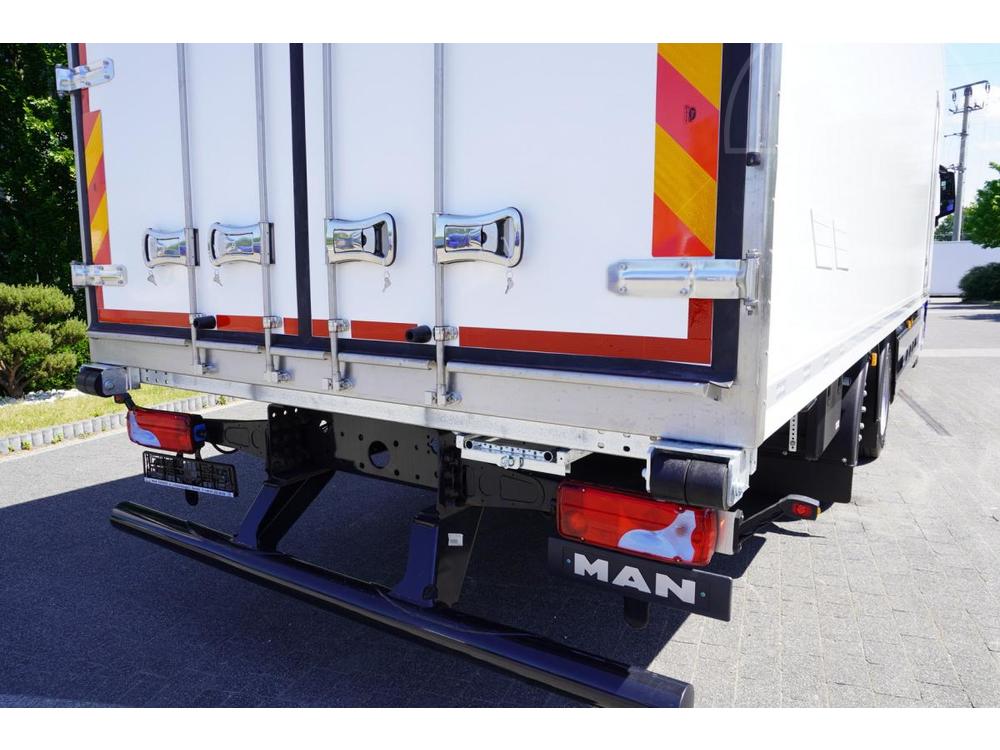 MAN TGX 26.400 Carrier Supra 1150