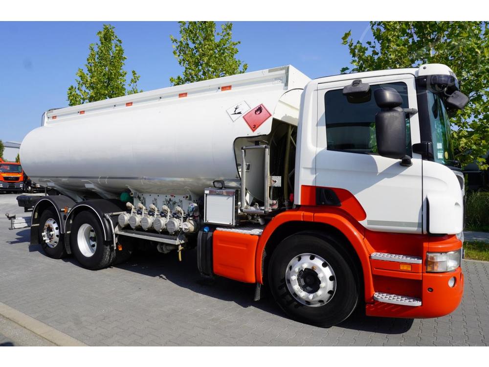 Scania  P310 6x2 fuel tanker / 5 chamb