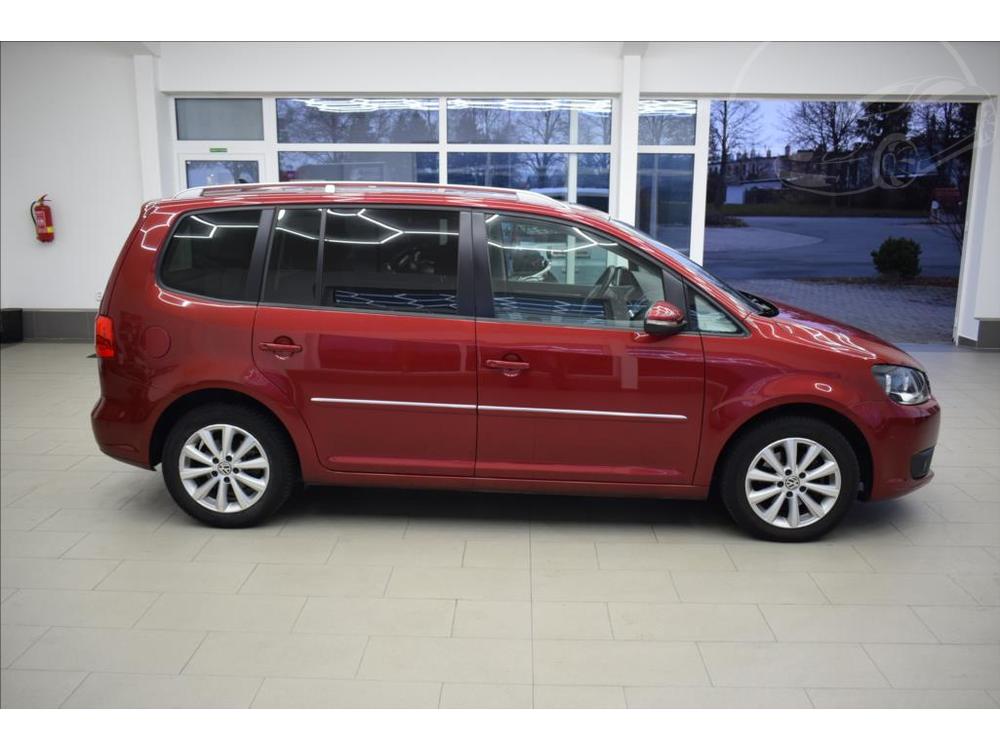 Volkswagen Touran 1,6 TDI,Highline,NAVI,serviska