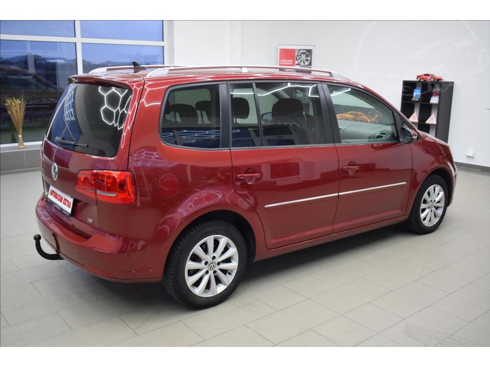 Volkswagen Touran 1,6 TDI,Highline,NAVI,serviska