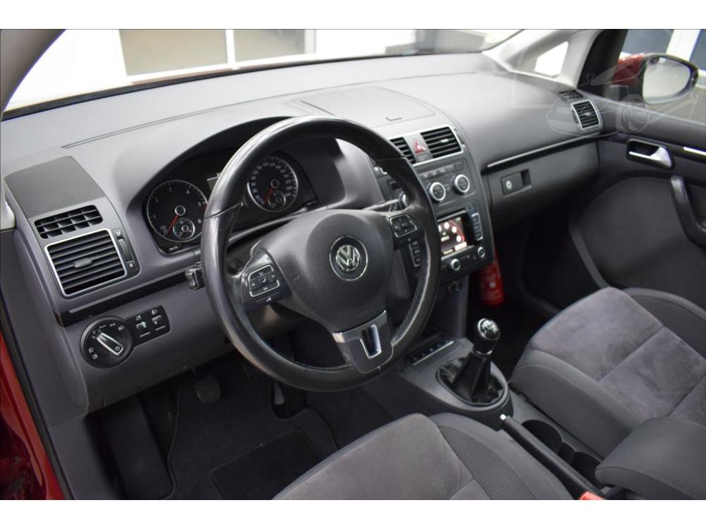 Volkswagen Touran 1,6 TDI,Highline,NAVI,serviska