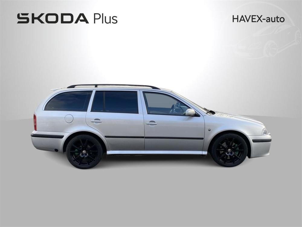 koda Octavia Combi 1.8 RS