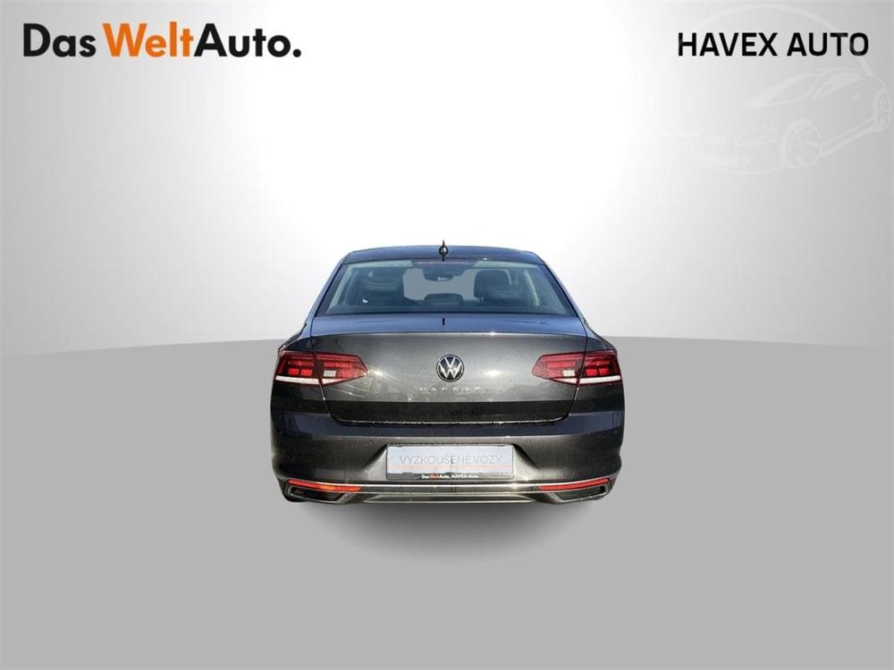 Volkswagen Passat 1.5 TSI DSG Elegance