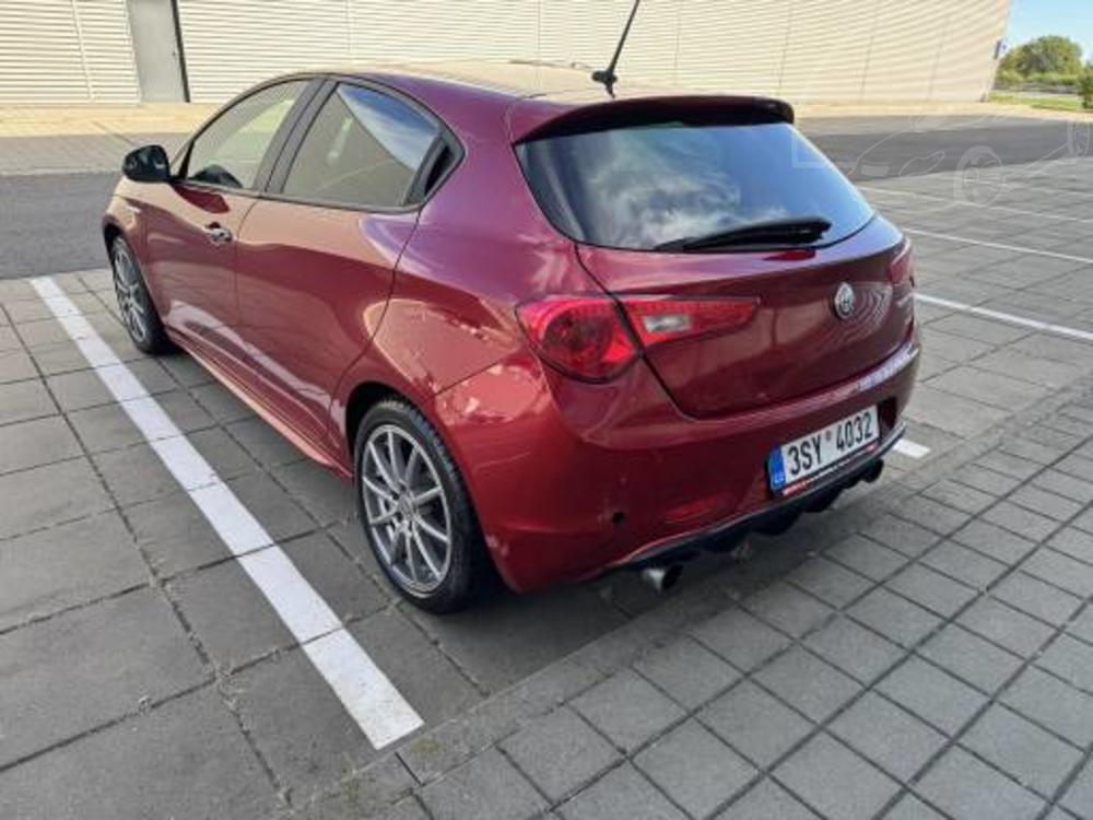 Alfa Romeo Giulietta 