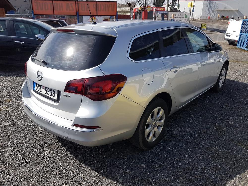 Opel Astra 1,6DCi 81KW R KLIMA