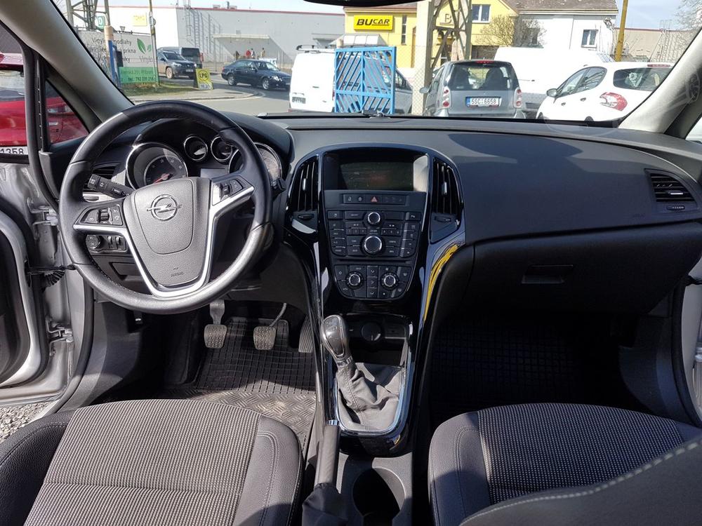 Opel Astra 1,6DCi 81KW R KLIMA