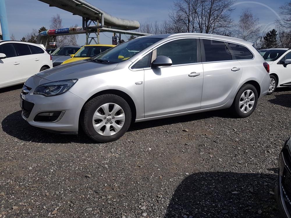 Opel Astra 1,6DCi 81KW R KLIMA