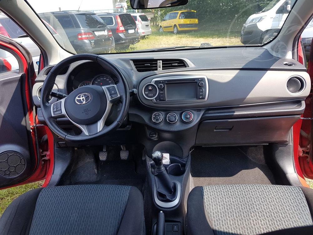 Toyota Yaris 1.0i 51KW R KLIMA