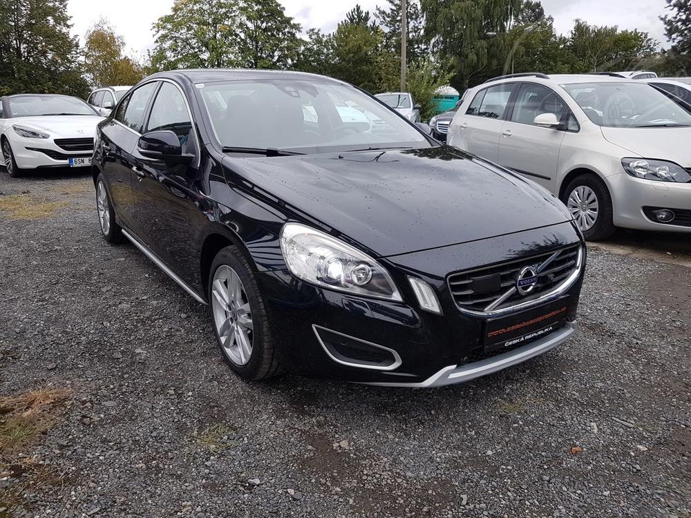 Volvo S60 2.0D 5TI VÁLEC 119.000KM