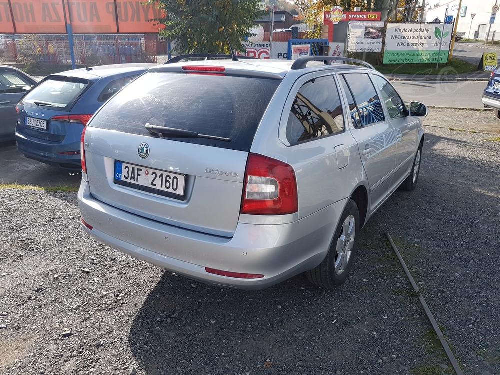 koda Octavia 2.0TDi 103KW XENONY