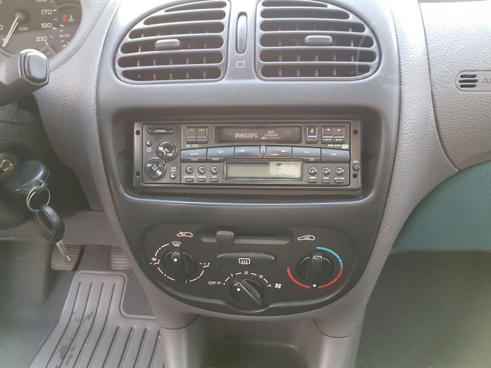 Peugeot 206 1.1i 40KW PO KROUPCH