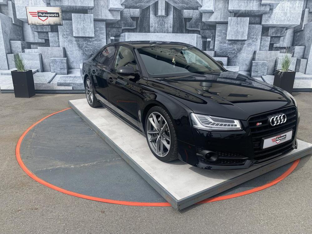 Audi S8 BLACK PAKET, CERAMIC