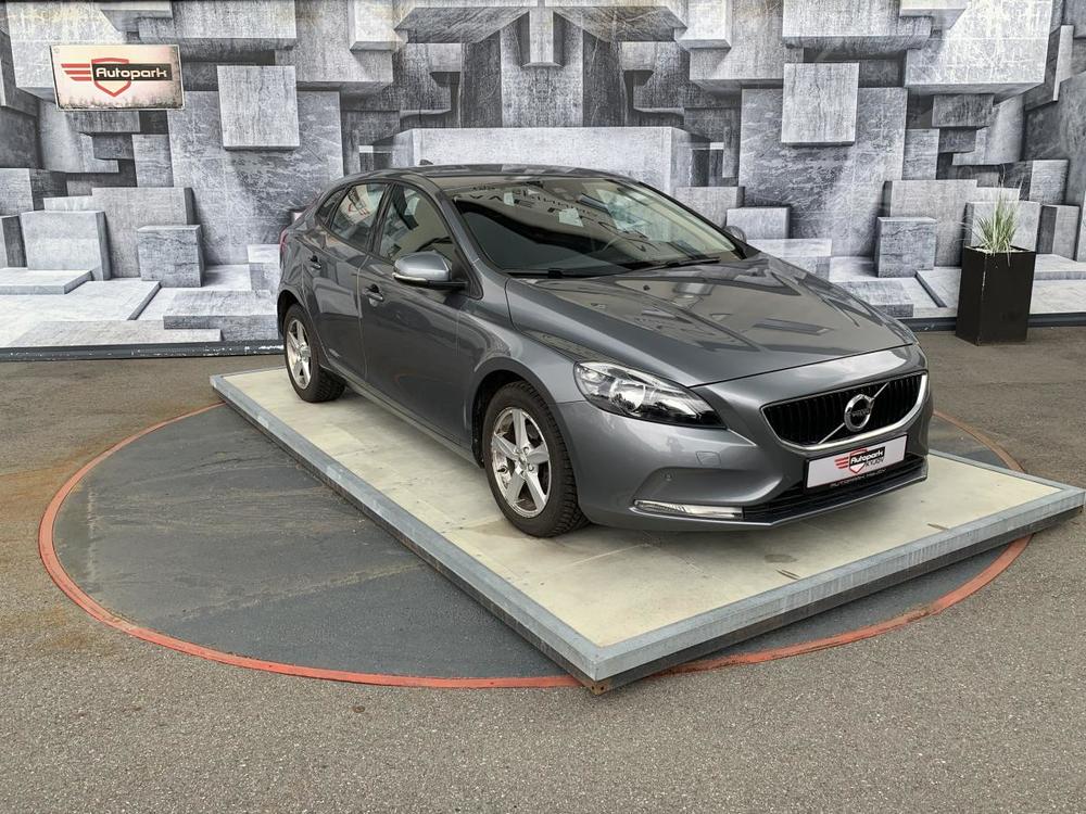 Volvo V40 2.0D, D2, 88KW, 2X ALU