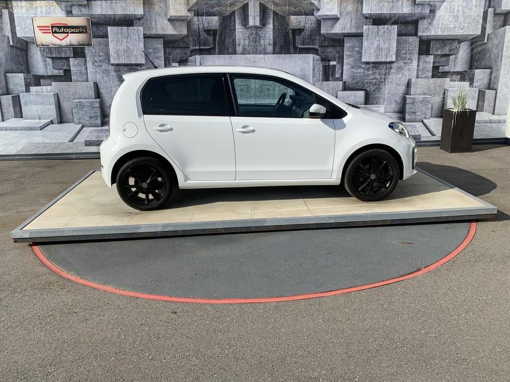 Volkswagen Up 1.0MPi, 48KW, NOV ZIMN PNEU