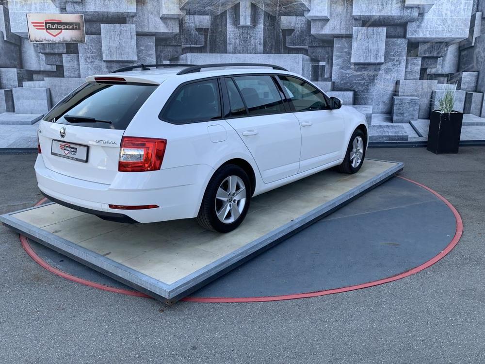 koda Octavia 1.6TDi, 85KW, DPH ,4XPNEU