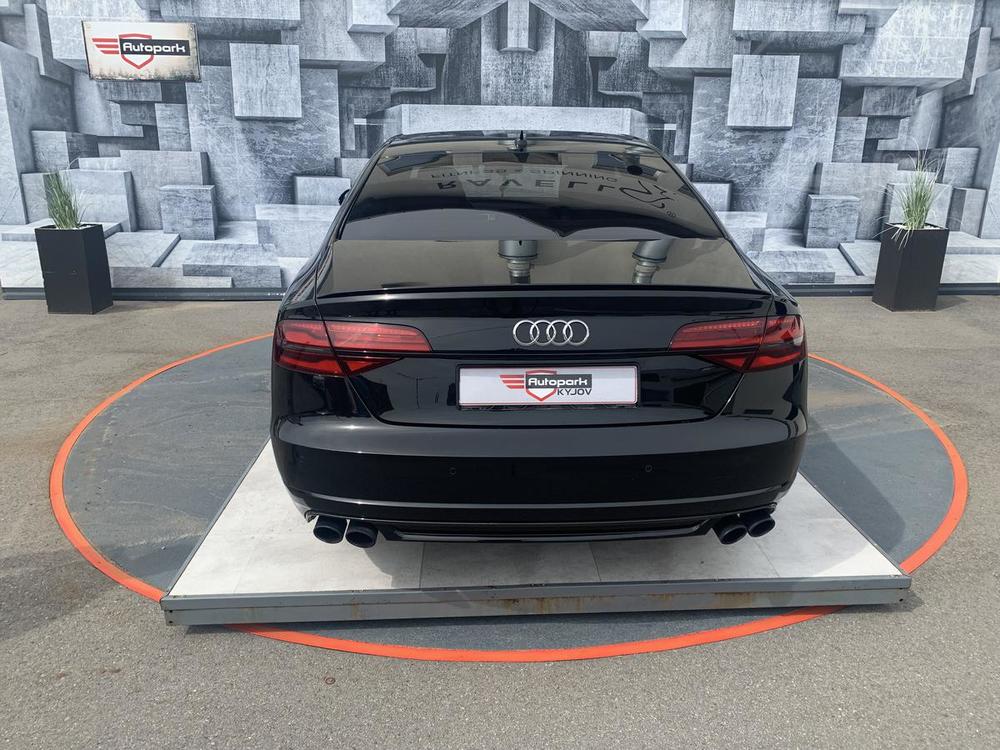 Audi S8 BLACK PAKET, CERAMIC