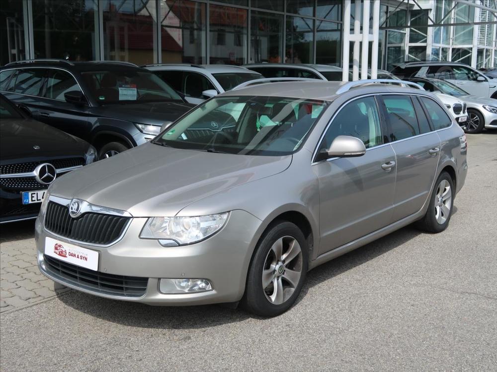 Škoda Superb 1,4 TSI Ambition Combi