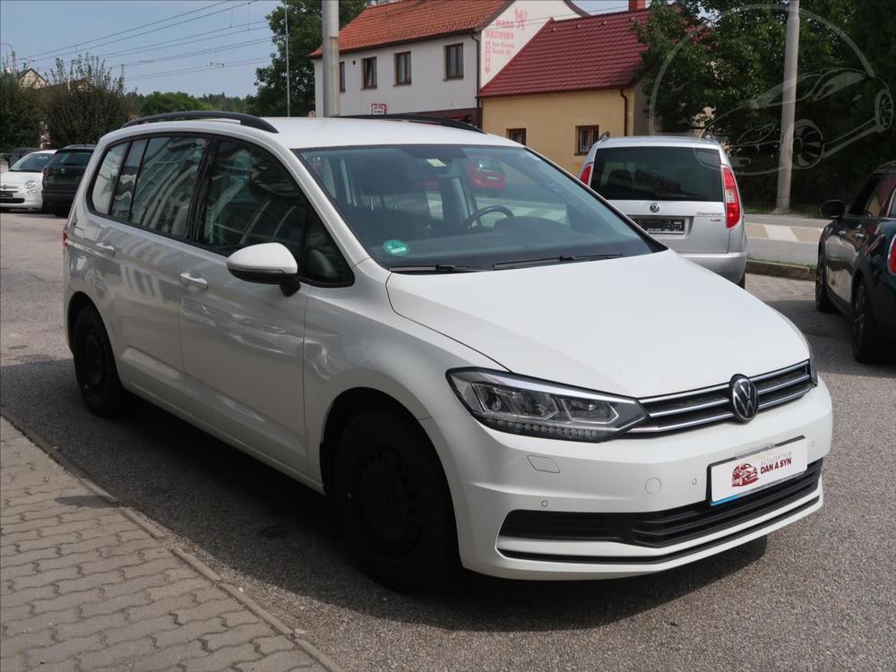 Volkswagen Touran 2,0 TDI DSG LED TOP!