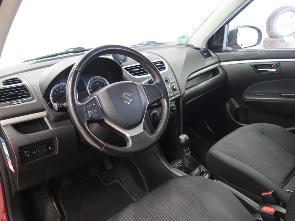 Suzuki Swift 1,2 VVT GL AC 4x4 1.majitel