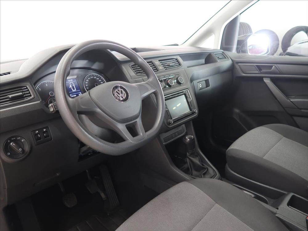 Volkswagen Caddy 2,0 2.0 TDi pravideln servis