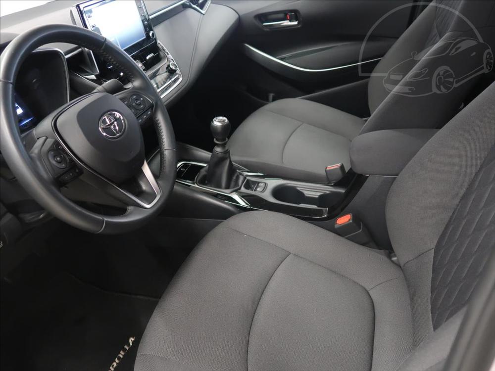 Toyota Corolla 1,5 Comfort 1.majitel CZ ZNOV