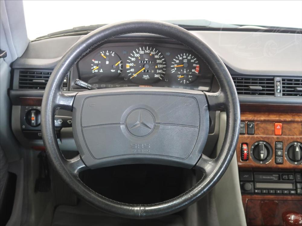 Mercedes-Benz 124 3,0 300C-24V 162KW! BEZ KOROZE