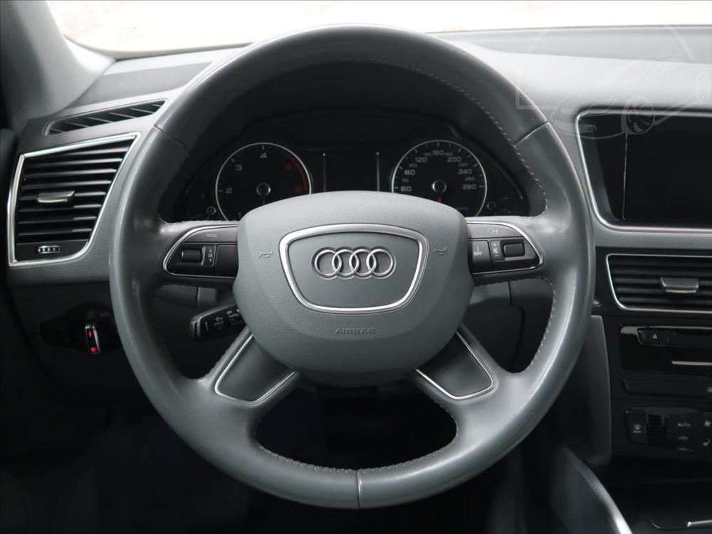 Audi Q5 2,0 TDI, QUATTRO, AT, TOP