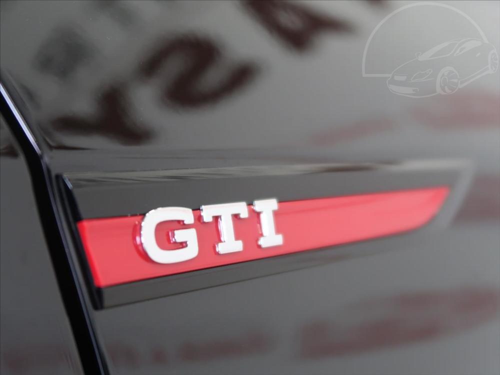 Volkswagen Golf 2,0 GTI NOV VZ