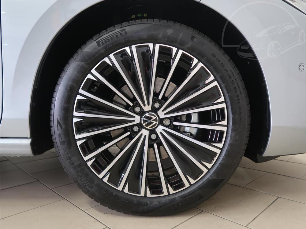 Volkswagen Passat 1,5 eTSI 110kW mHEV DSG Elegan