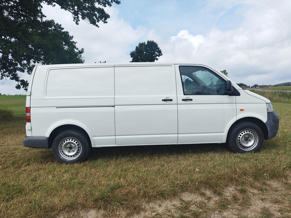 Volkswagen Transporter T5  1.9 TDi  Long 