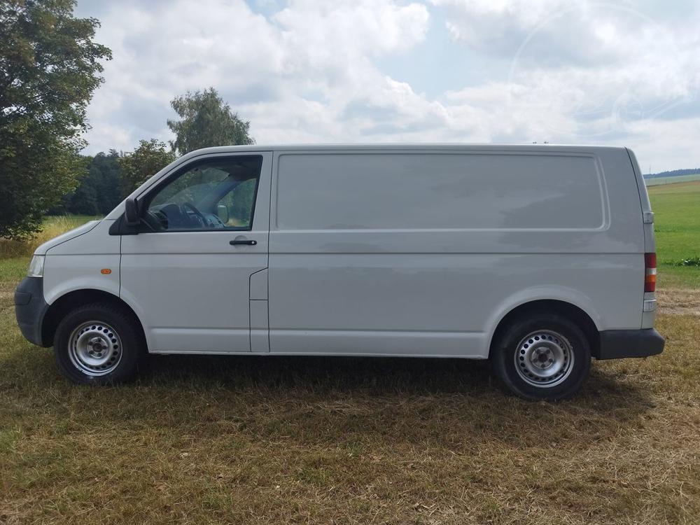 Volkswagen Transporter T5  1.9 TDi  Long 