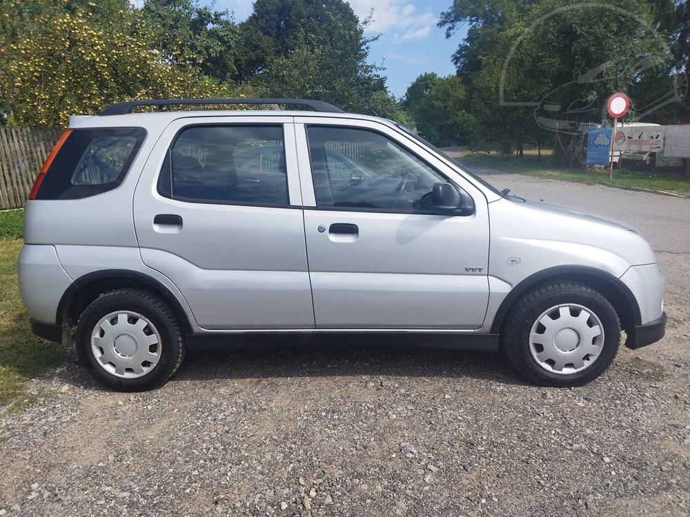 Suzuki Ignis 1.3 GLi  4x4