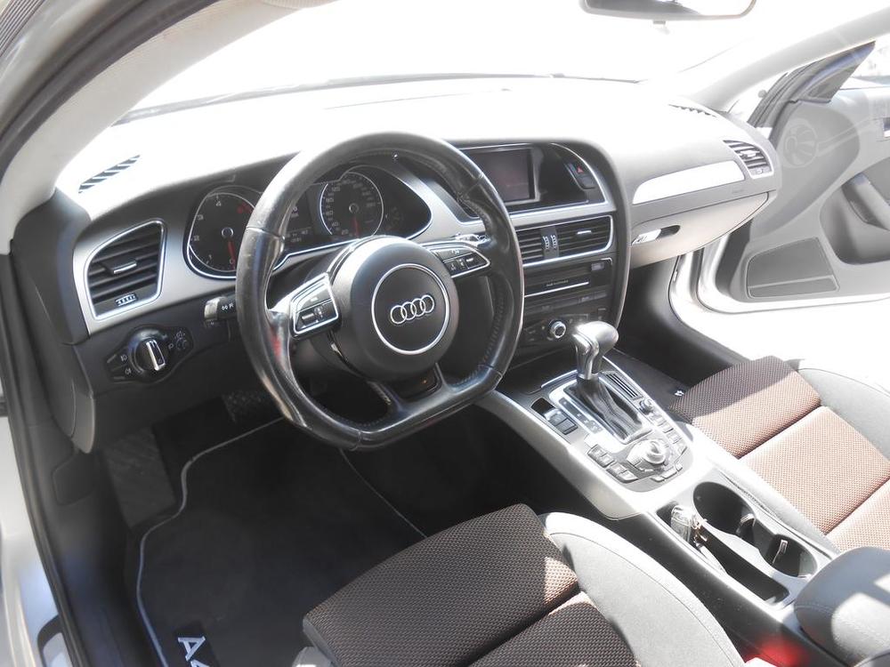 Audi A4 Allroad 3,0TDi-NAVI-AUTOMAT!!