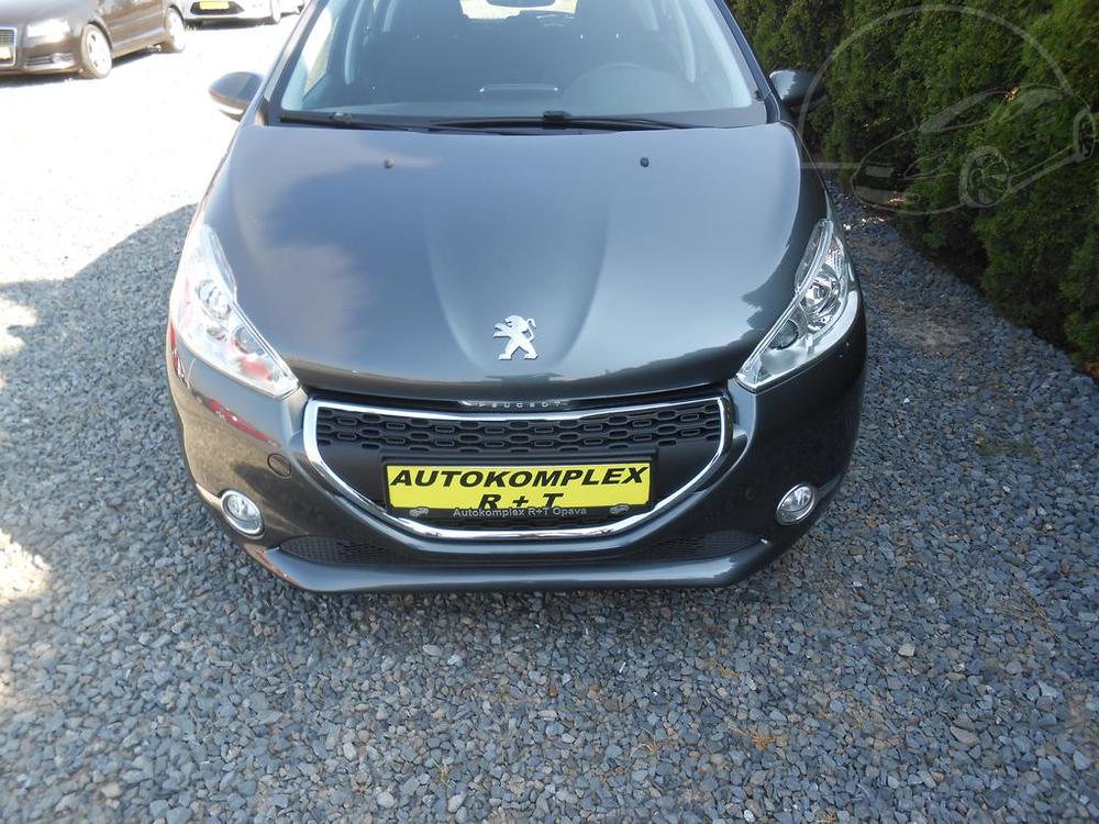 Peugeot 208 ALLURE,NAVI, LED,CHROM!!