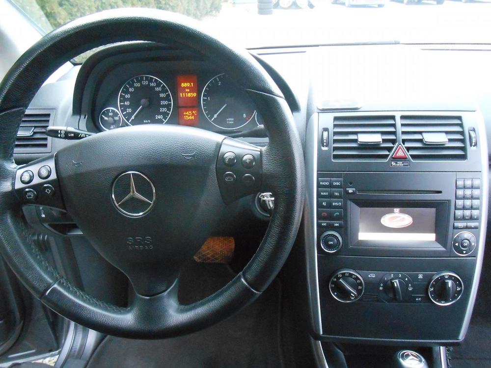 Mercedes-Benz A A180,NAVI,Panorama,112TKm!!