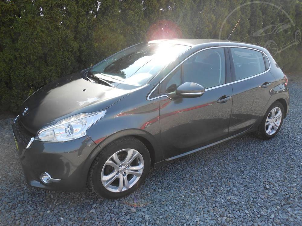 Peugeot 208 ALLURE,NAVI, LED,CHROM!!