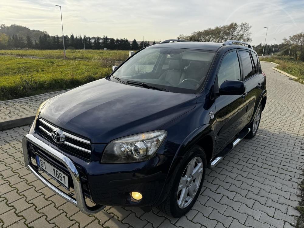 Prodm Toyota RAV4 2.2D-Cat 130Kw Executive 4x4