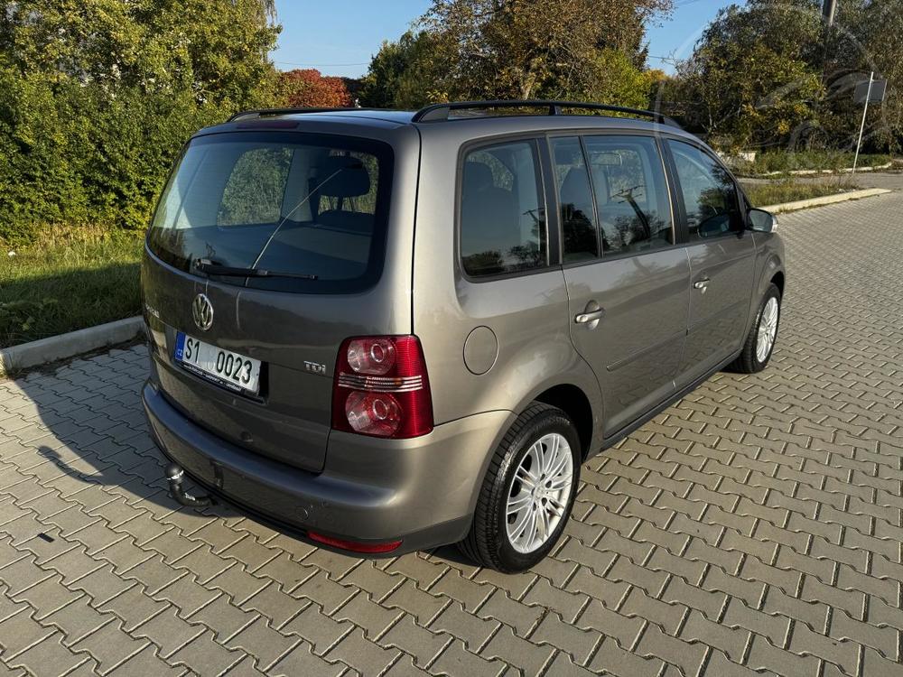 Volkswagen Touran 1.9TDI 77Kw DSG