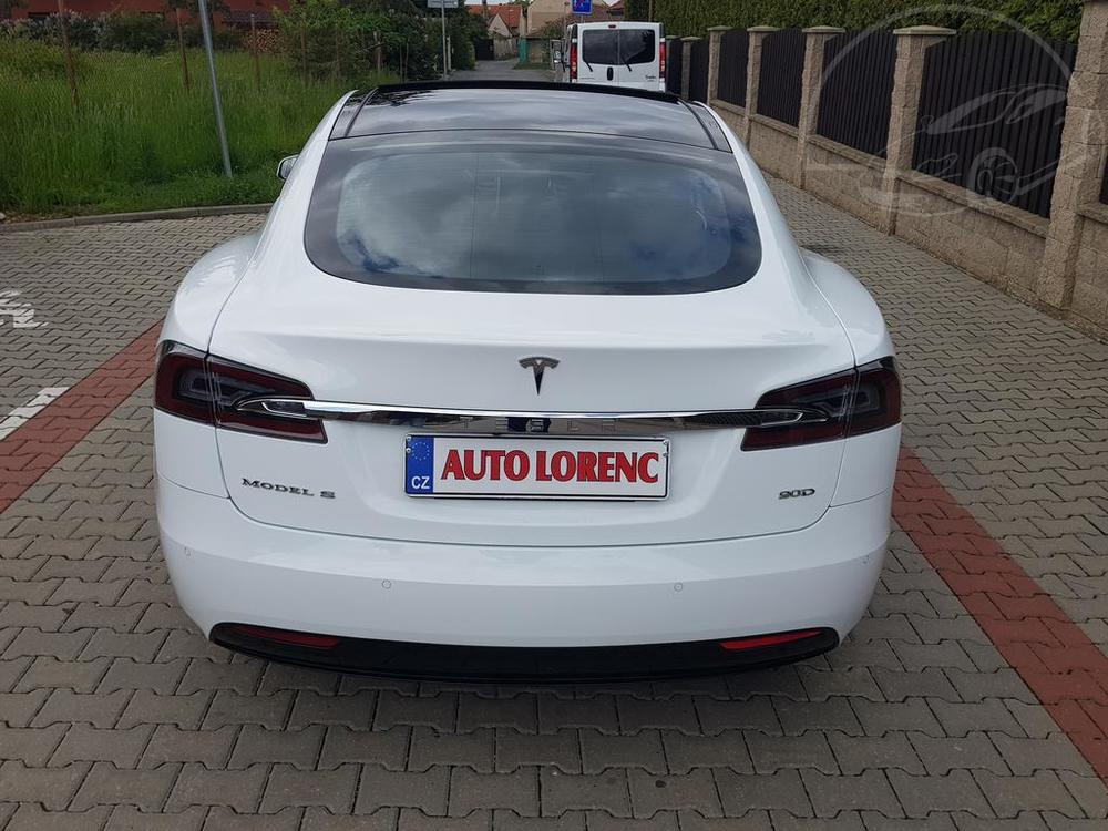 Tesla Model S 90D* 4x4, Nabjen zdarma