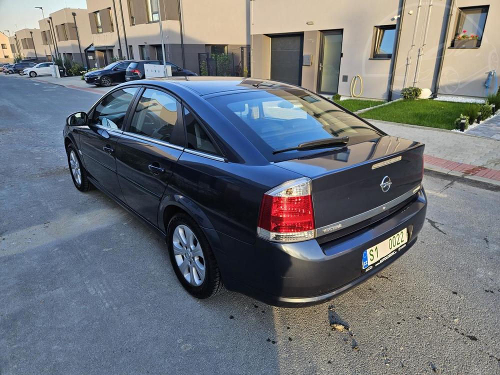 Opel Vectra 1.9CDTI 88Kw Business