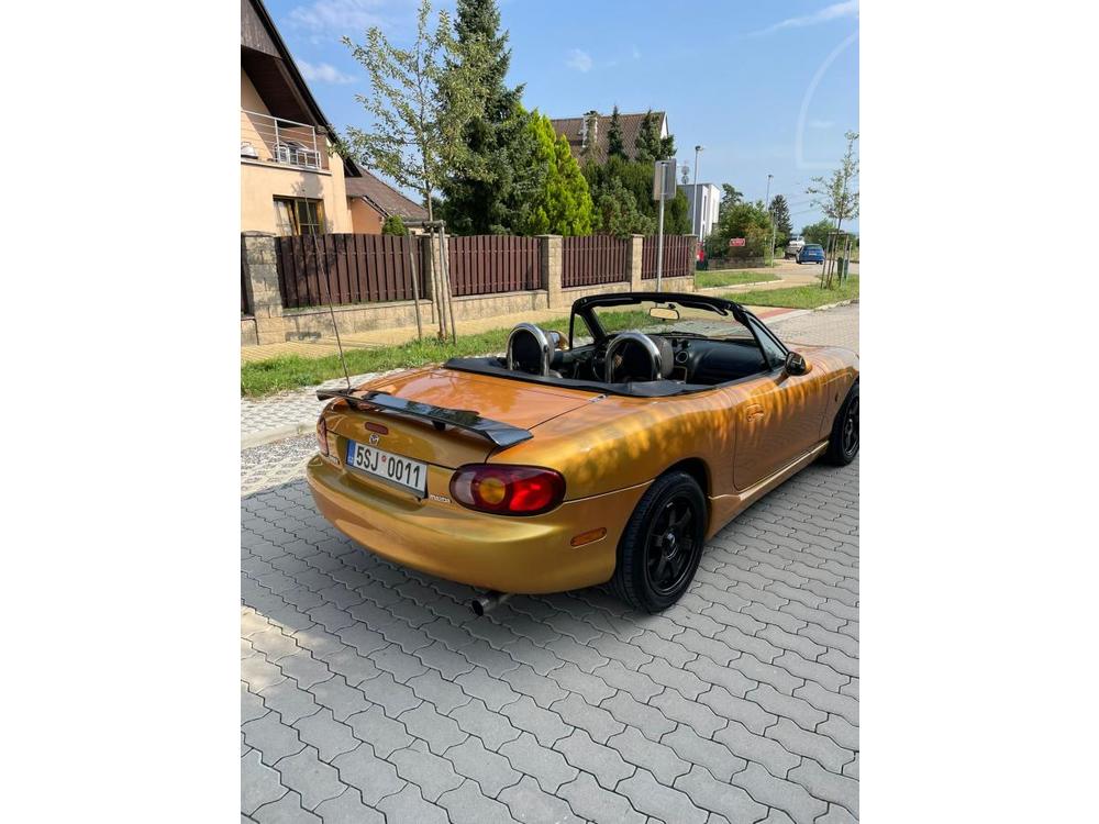 Mazda MX-5 1.6i 81kW - Cabrio , Klima