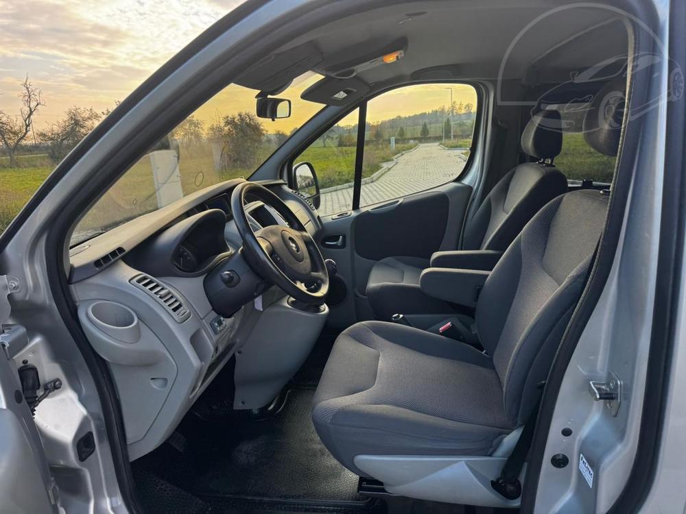 Opel Vivaro 2.0CDTi LIFE COSMO*REZERVACE*