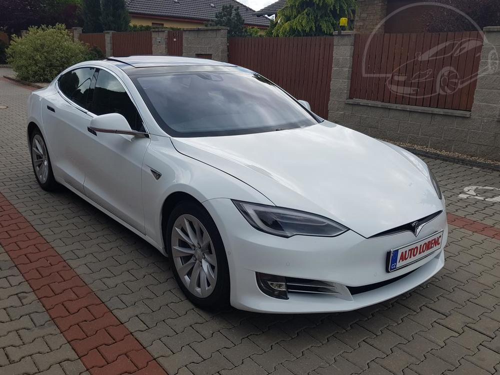 Tesla Model S 90D* 4x4, Nabjen zdarma