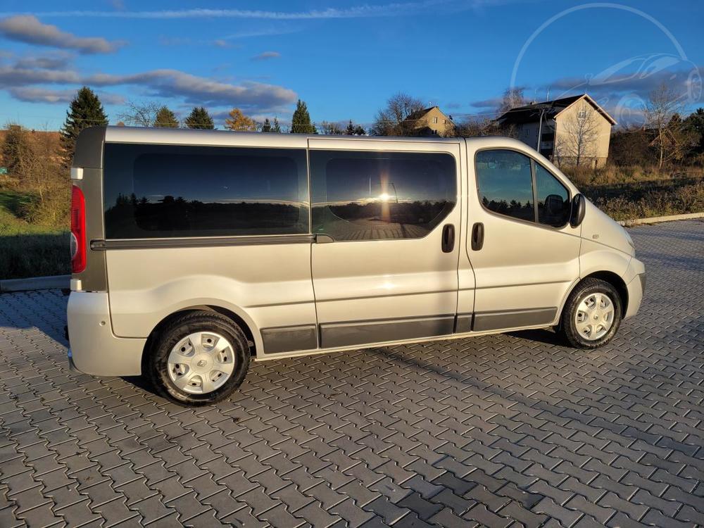 Renault Trafic 2.0 dCi L2H1 8mst Navigace !!