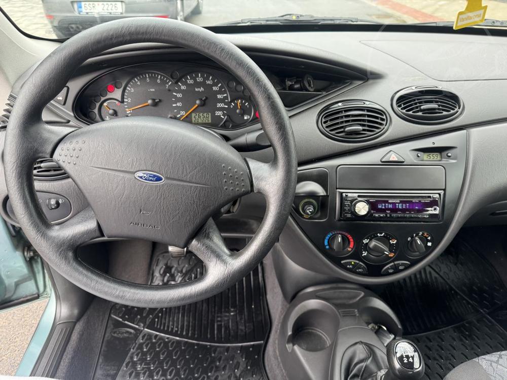 Ford Focus 1.6i 74Kw Klima