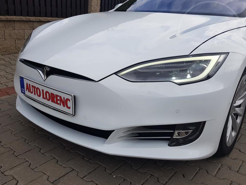 Tesla Model S 90D* 4x4, Nabjen zdarma