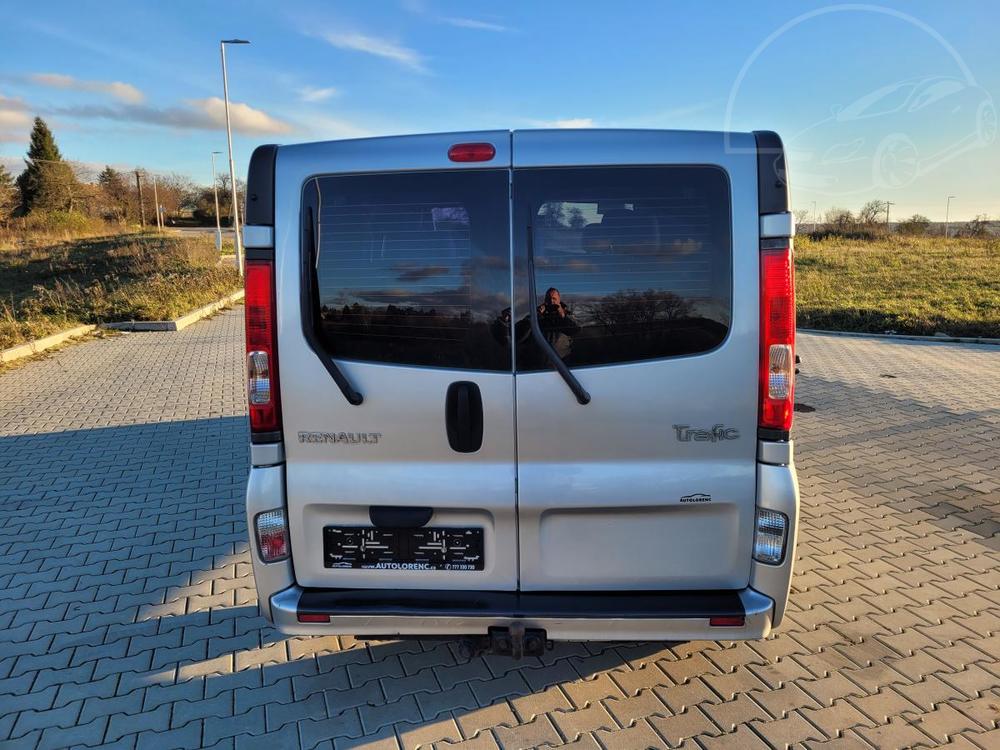 Renault Trafic 2.0 dCi L2H1 8mst Navigace !!