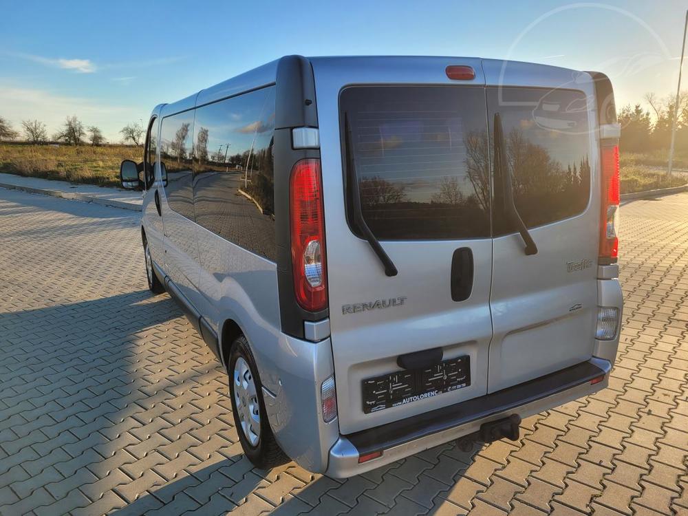 Renault Trafic 2.0 dCi L2H1 8mst Navigace !!