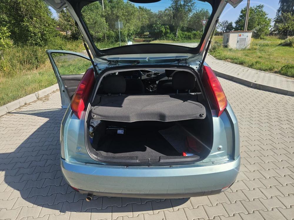 Ford Focus 1.6i 74Kw Klima