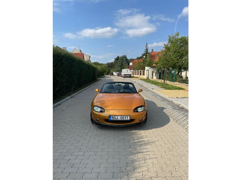 Mazda MX-5 1.6i 81kW - Cabrio , Klima